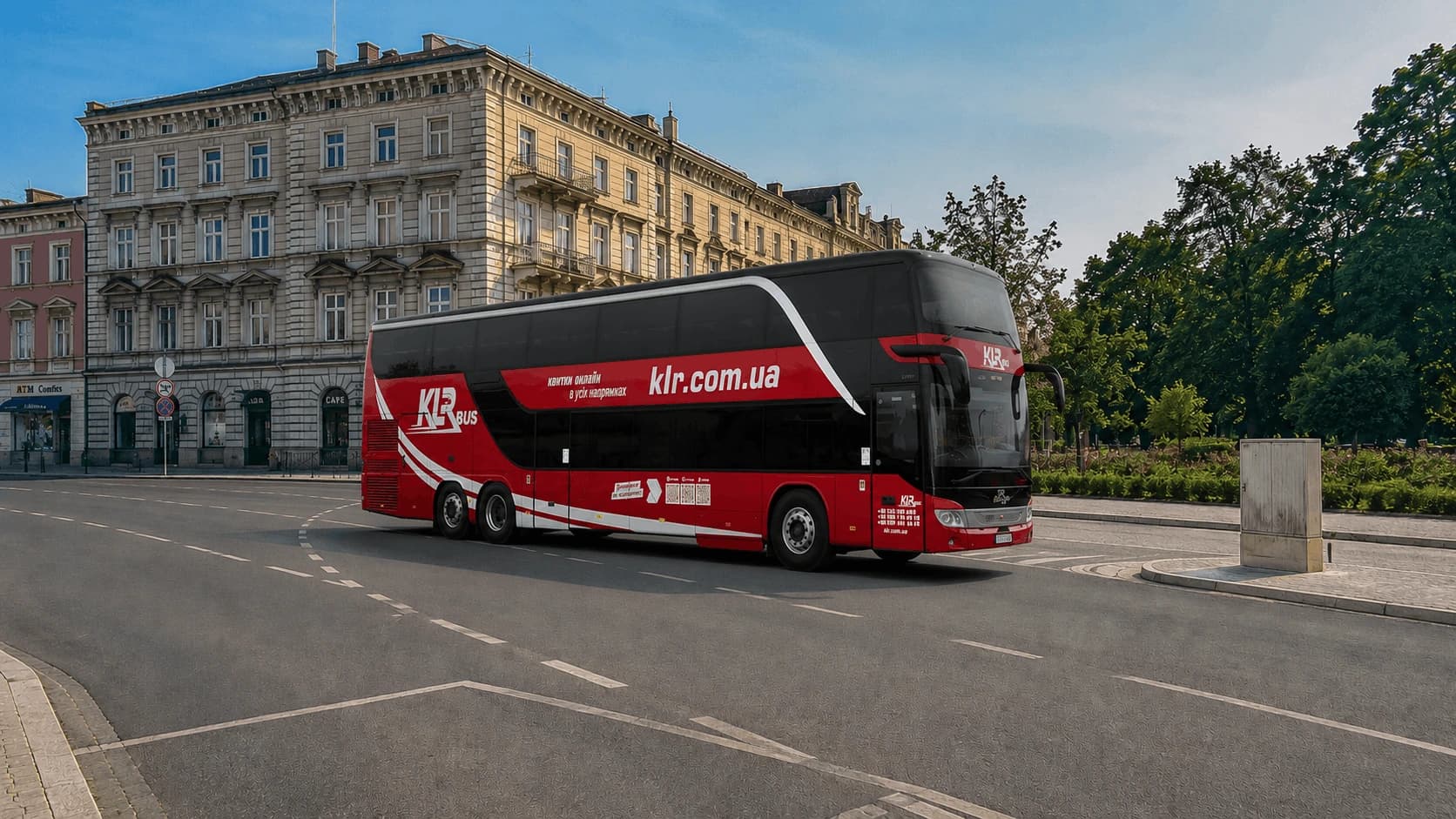 Autobus KLR na ulicy polskiego miasta
